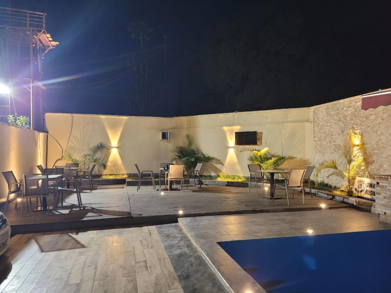 فندق Owandja House لوبومباشي المظهر الخارجي الصورة